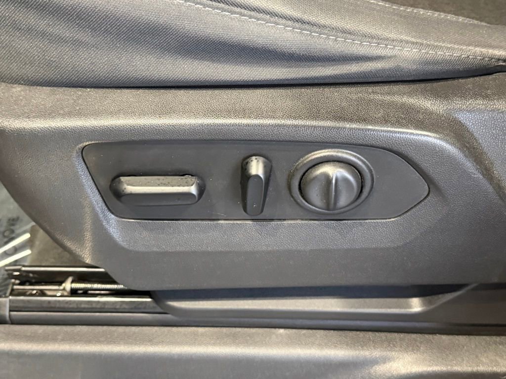 Used 2019 Chevrolet Silverado 1500 LT w/ Convenience Package image 20