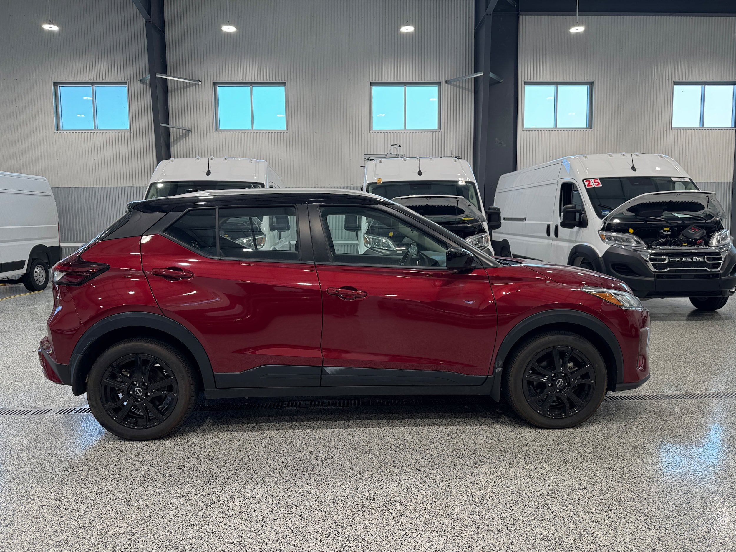 Used 2023 Nissan Kicks SV FWD image 4