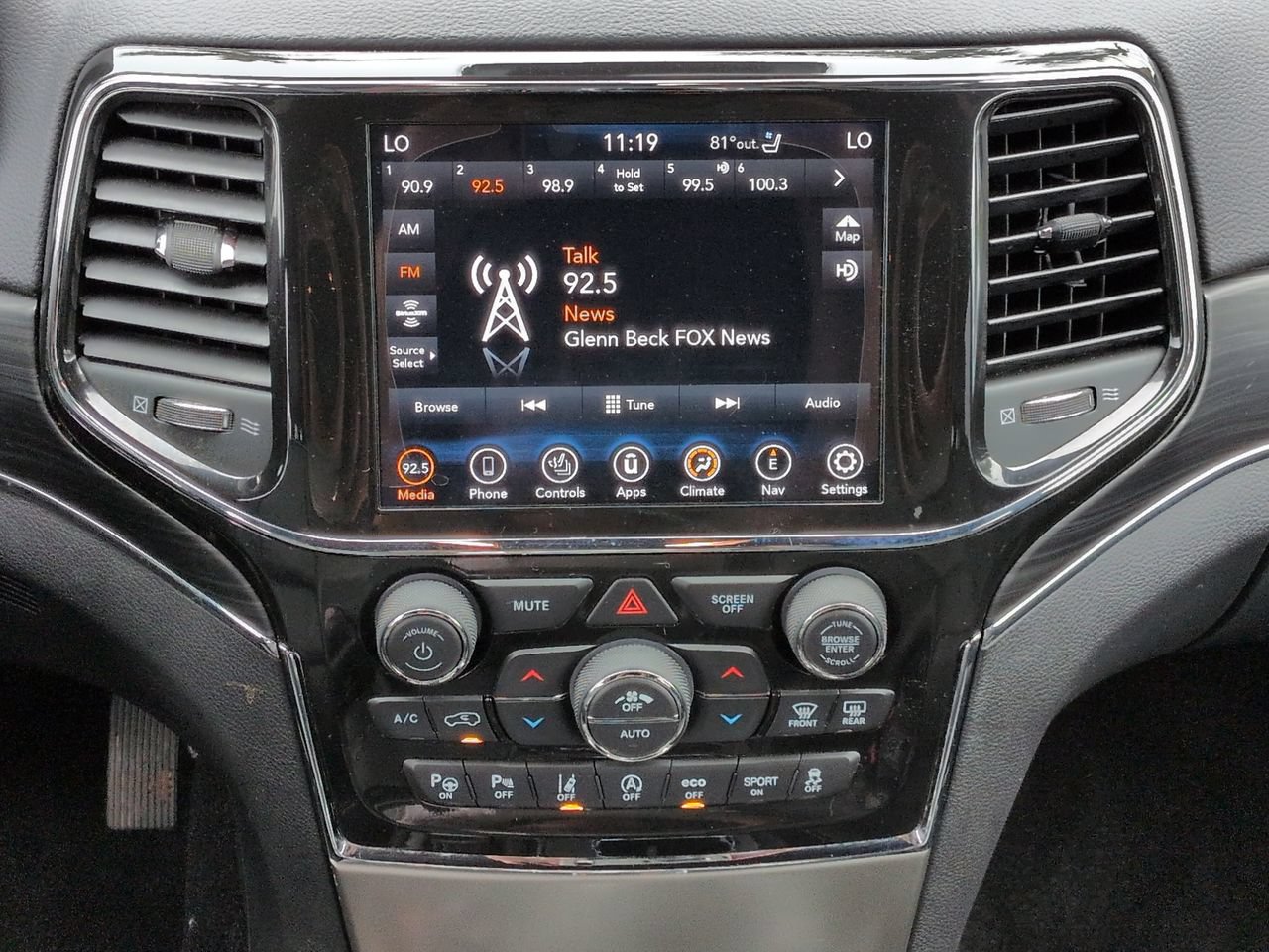 Used 2021 Jeep Grand Cherokee Limited w/ Quick Order Package 28K 80th AWD/4WD image 18
