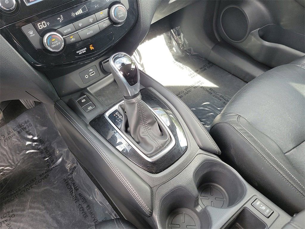 Used 2020 Nissan Rogue SL w/ Premium Package image 18