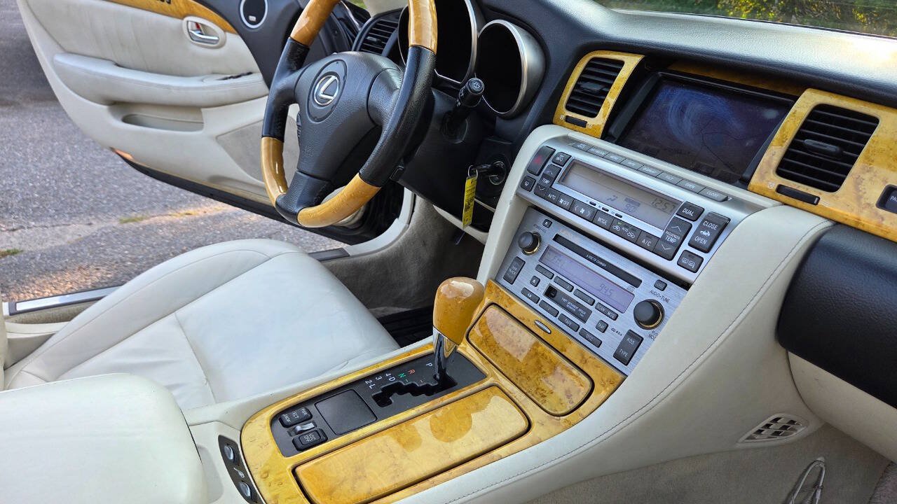 Used 2003 Lexus SC 430 Convertible RWD image 40