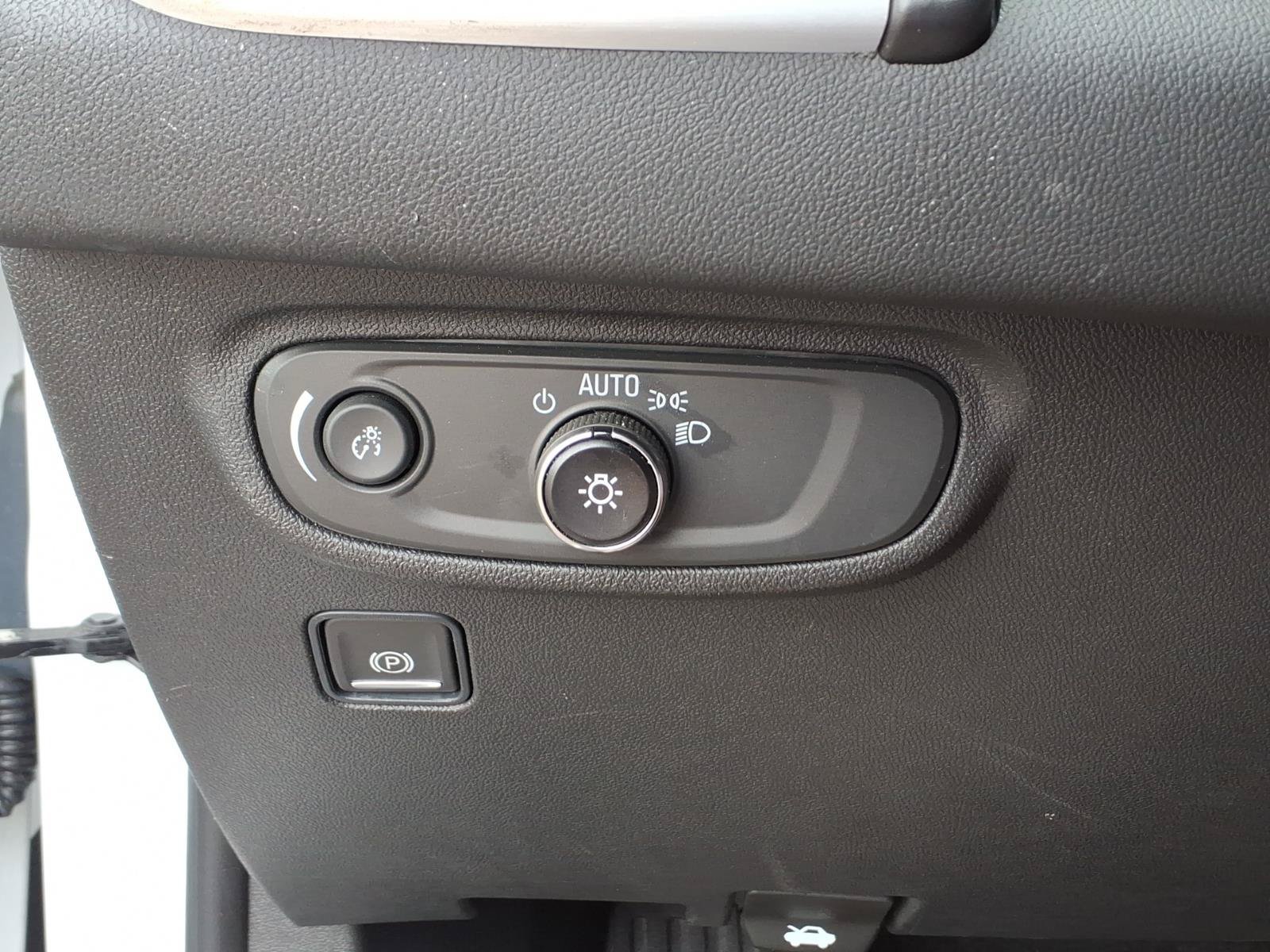 Used 2023 GMC Terrain SLE w/ Driver Convenience Package AWD/4WD image 22
