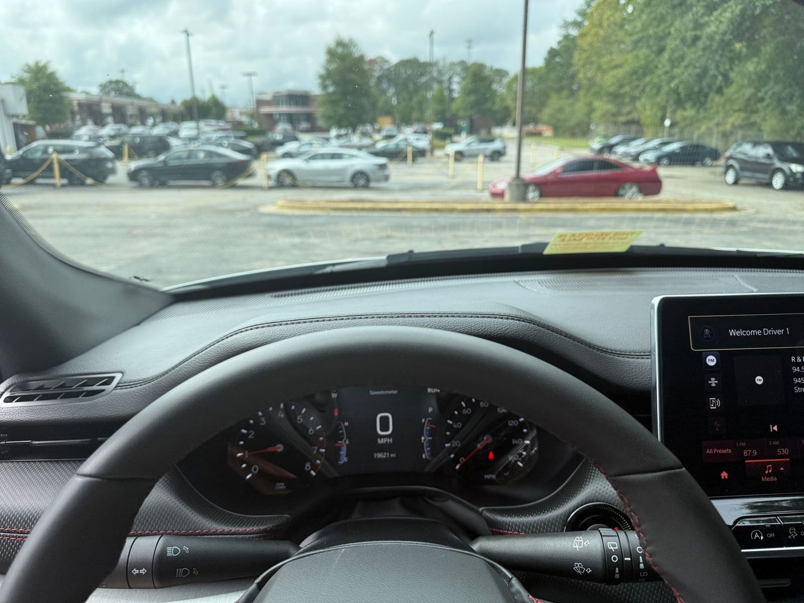 Used 2025 Jeep Compass Trailhawk image 34