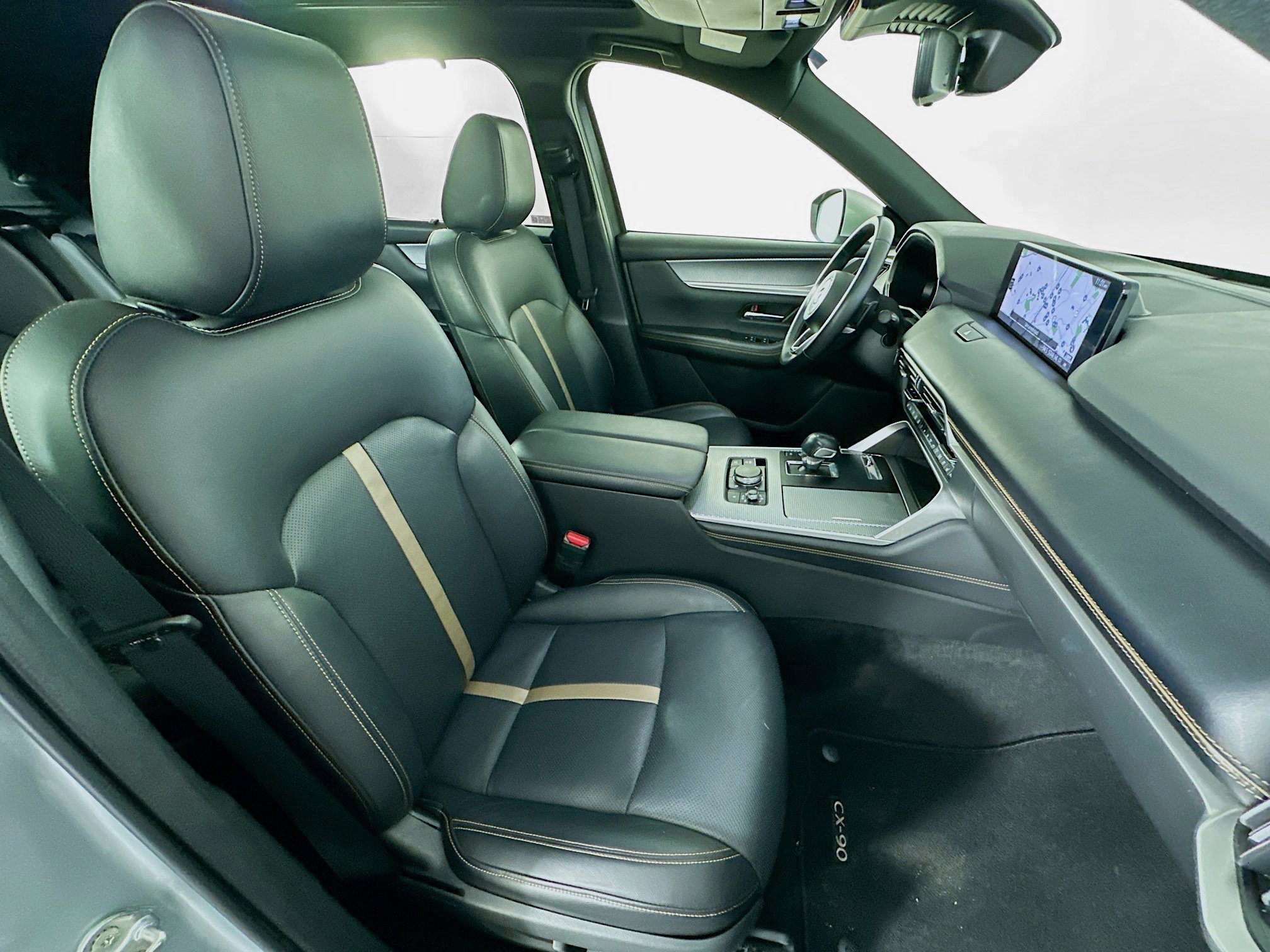 Used 2025 MAZDA CX-90 3.3 Turbo w/ Premium Plus Pkg image 33