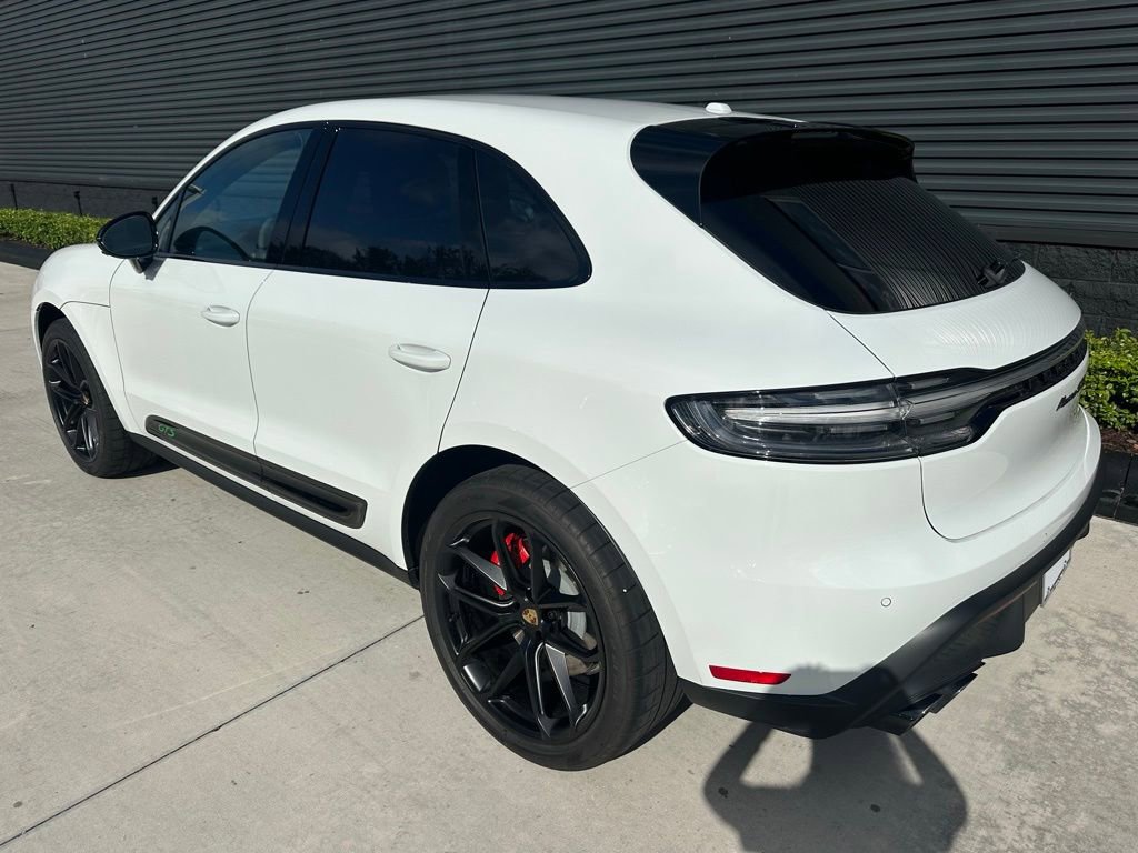 Certified 2026 Porsche Macan GTS image 3