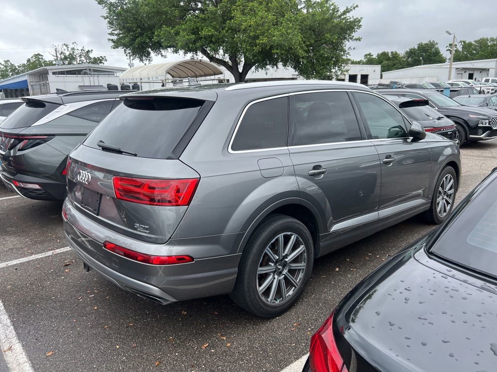 Used 2018 Audi Q7 3.0T Premium Plus w/ Premium Plus Package image 4