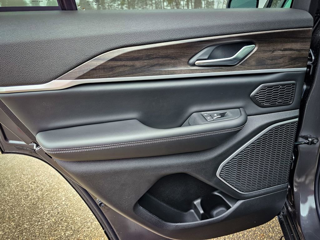 New 2026 Jeep Grand Cherokee Limited image 34