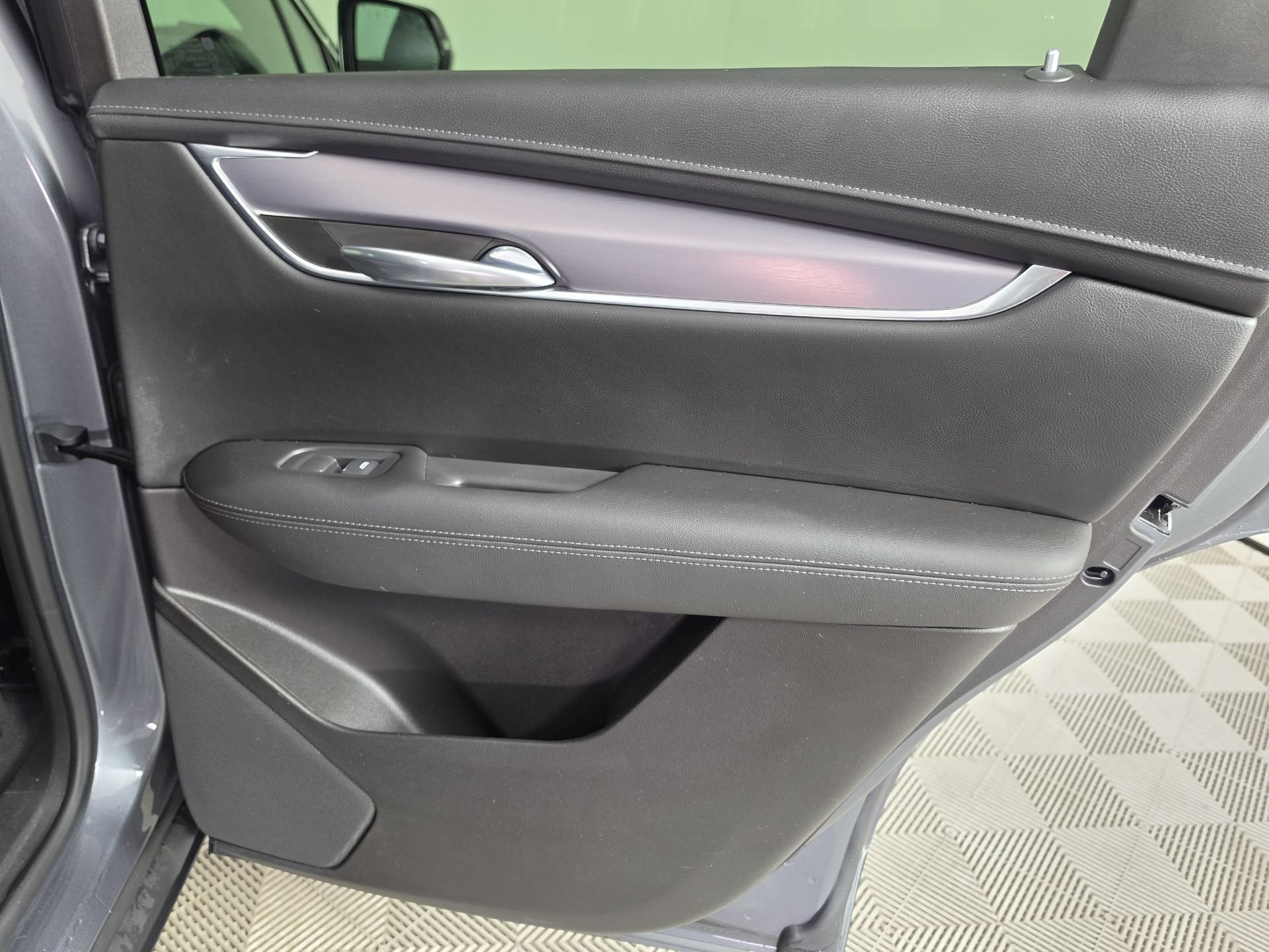 Used 2022 Cadillac XT5 Luxury AWD/4WD image 32