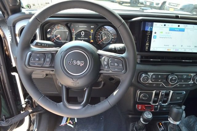 New 2026 Jeep Gladiator Sport AWD/4WD image 16