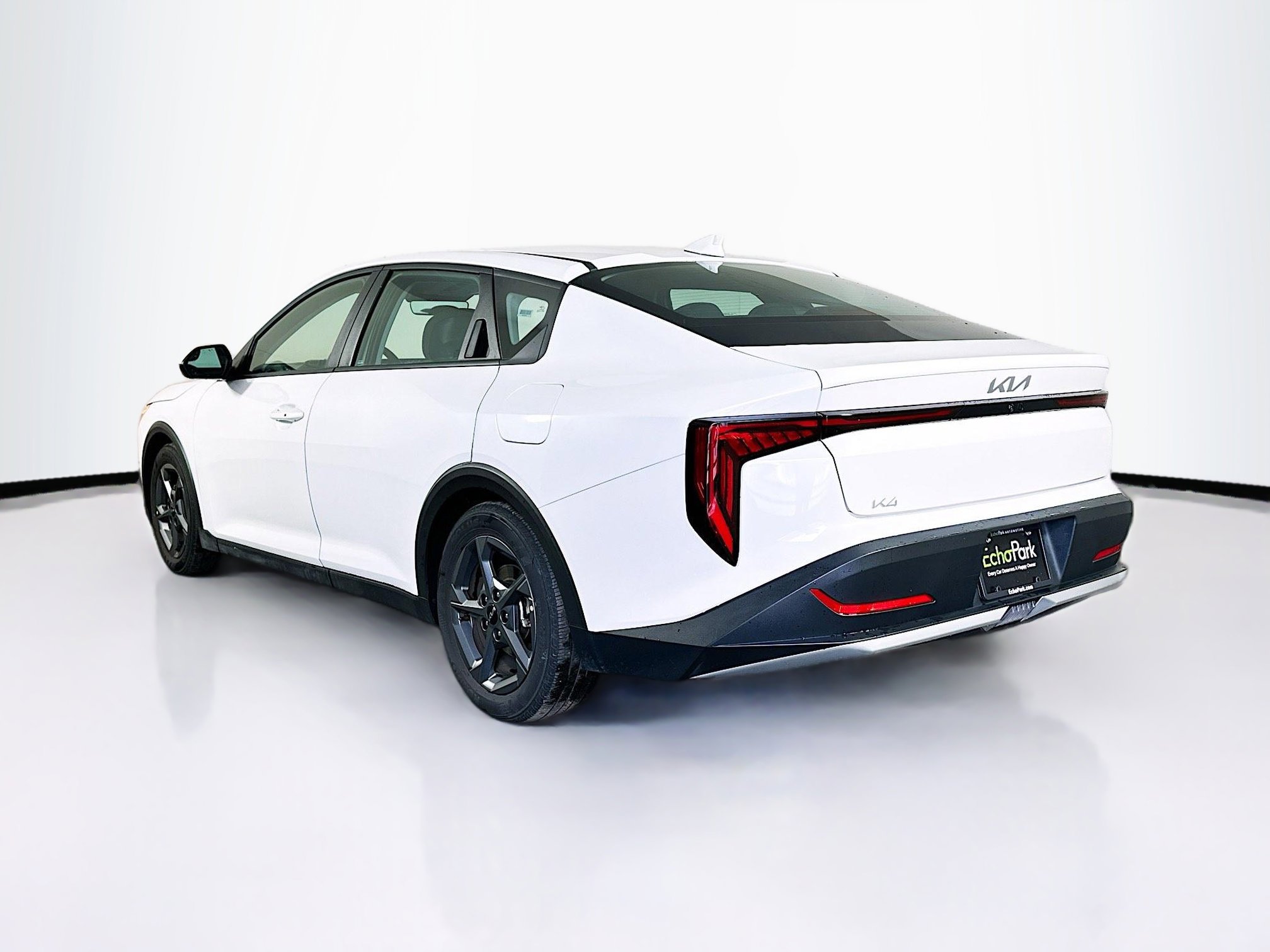 Used 2025 Kia K4 LXS image 5