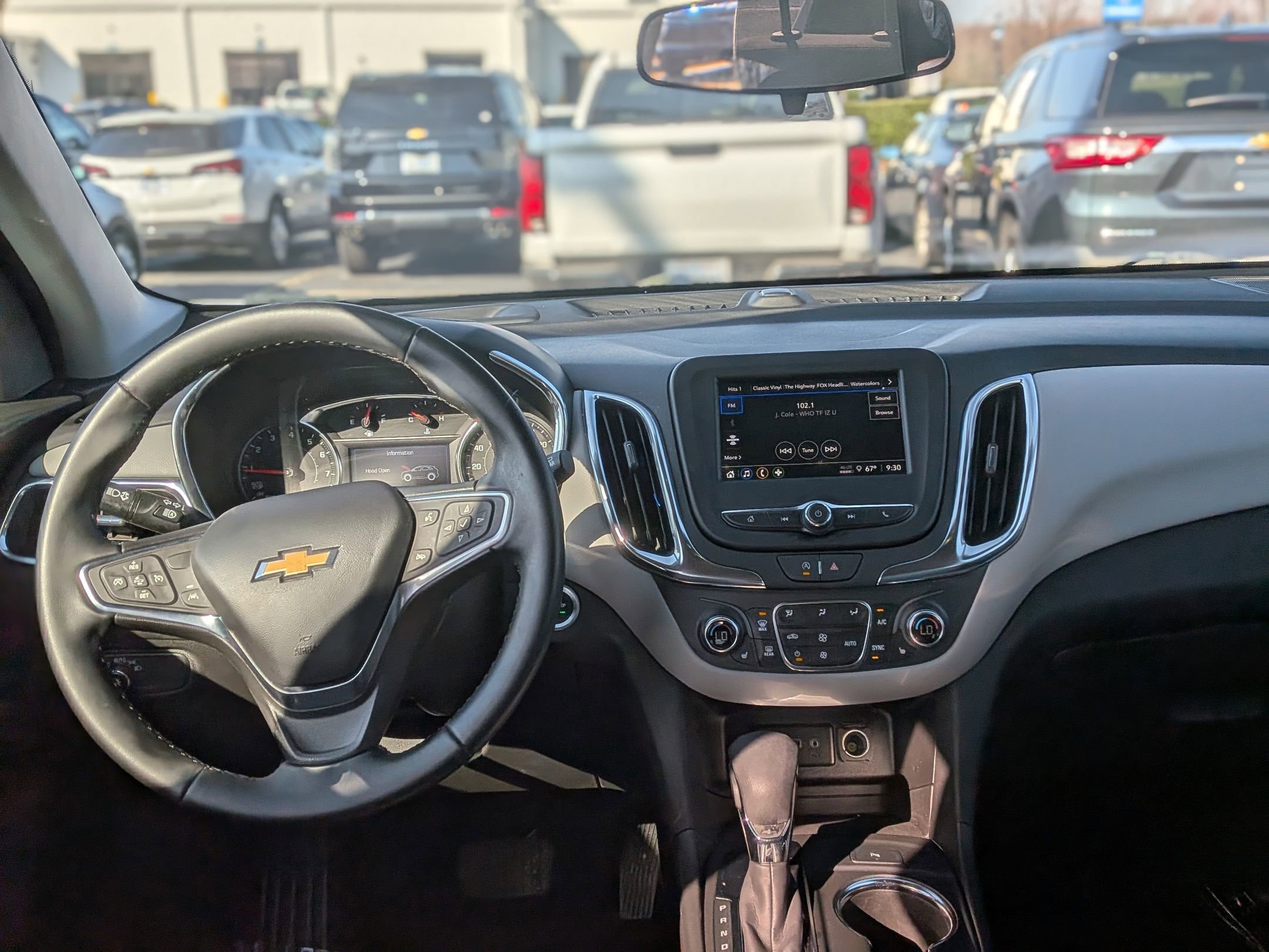 Certified 2024 Chevrolet Equinox LT w/ LPO, Floor Liner Package image 19