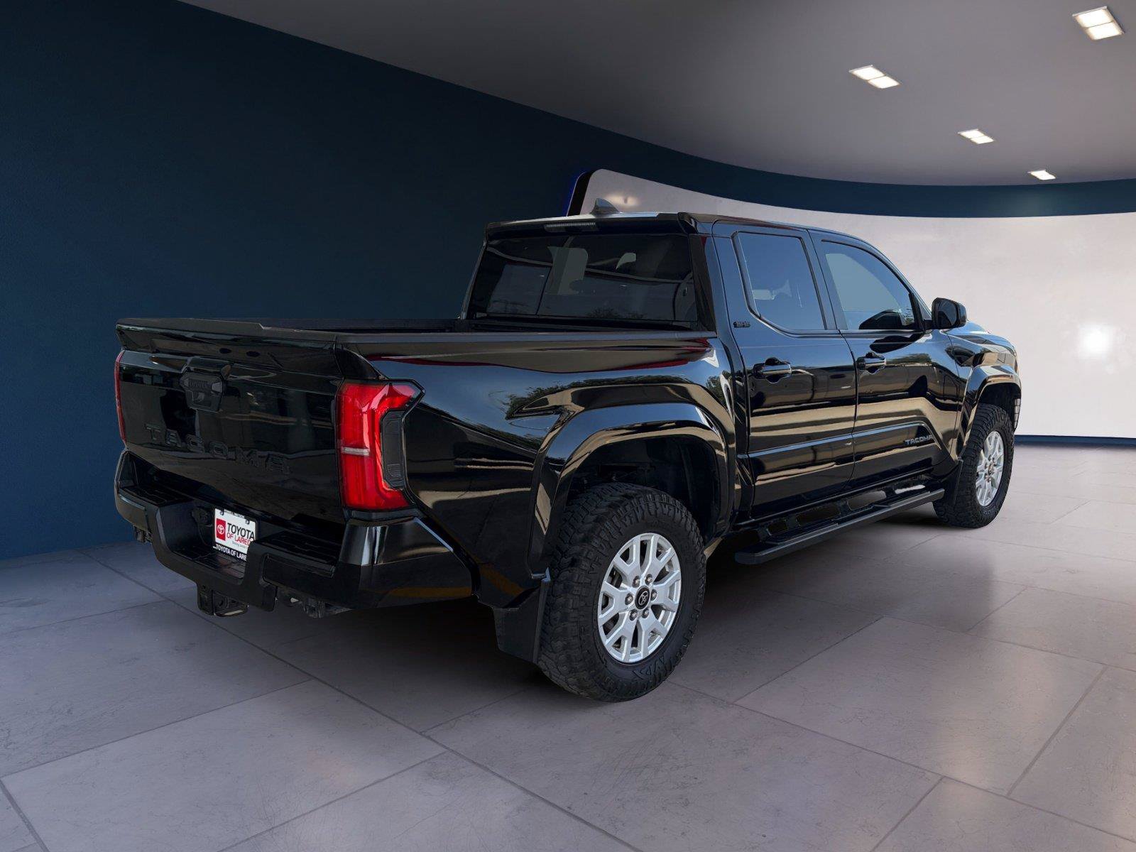 Used 2024 Toyota Tacoma SR5 RWD image 5