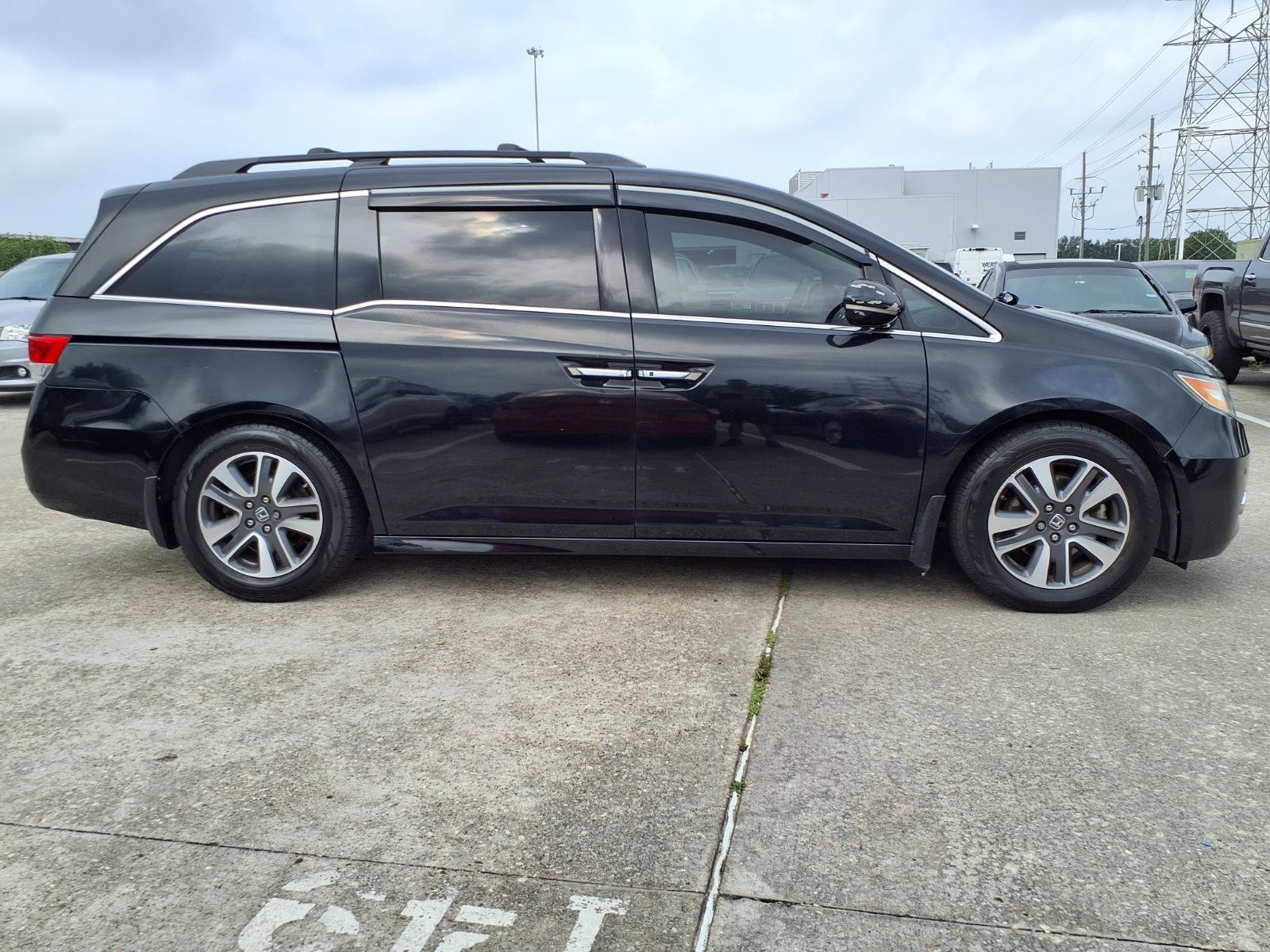 Used 2014 Honda Odyssey Touring Elite image 27