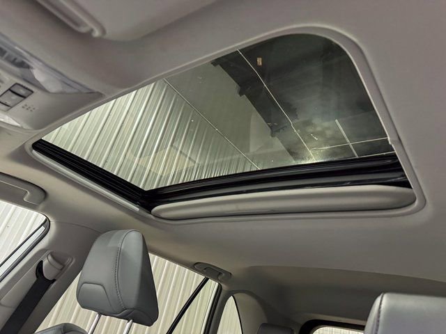 Used 2021 Toyota RAV4 XLE Premium image 20