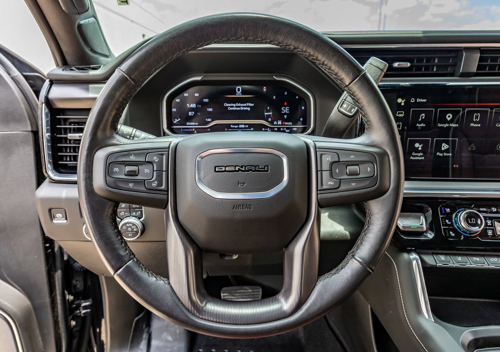 Used 2025 GMC Sierra 2500 Denali Ultimate AWD/4WD image 18