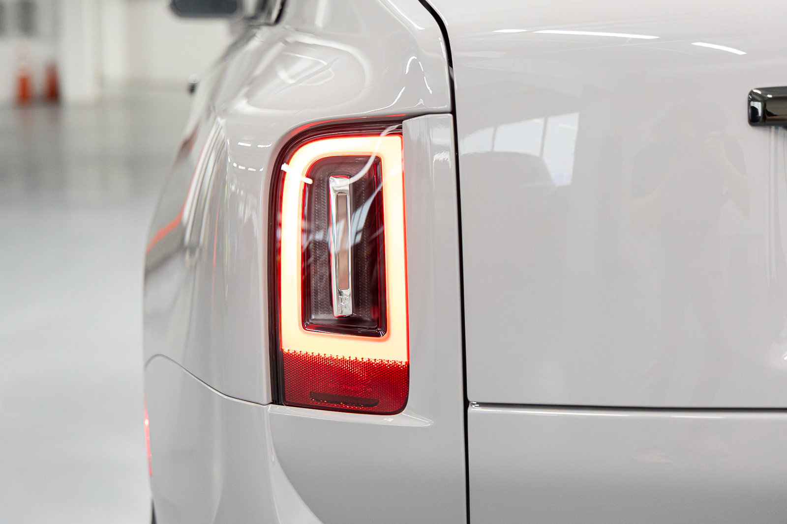 New 2026 Rolls-Royce Cullinan Black Badge image 23