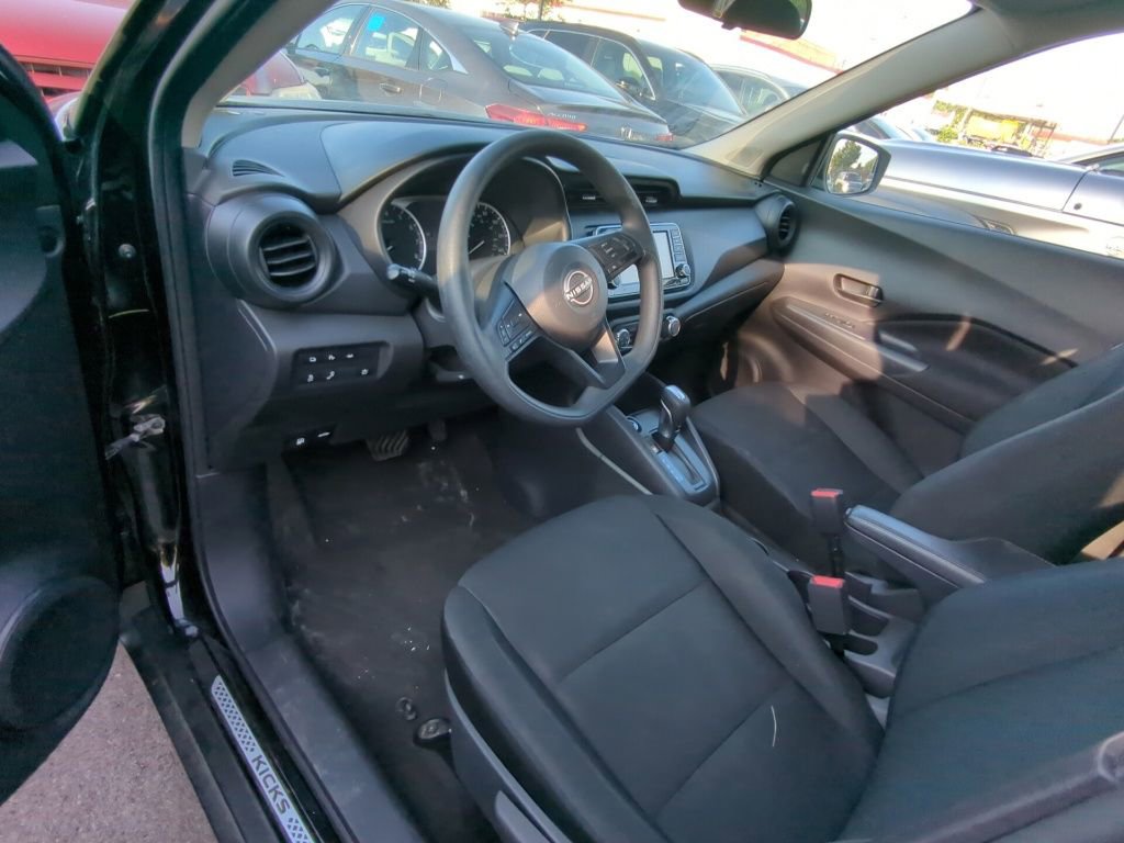 Used 2024 Nissan Kicks S FWD image 7