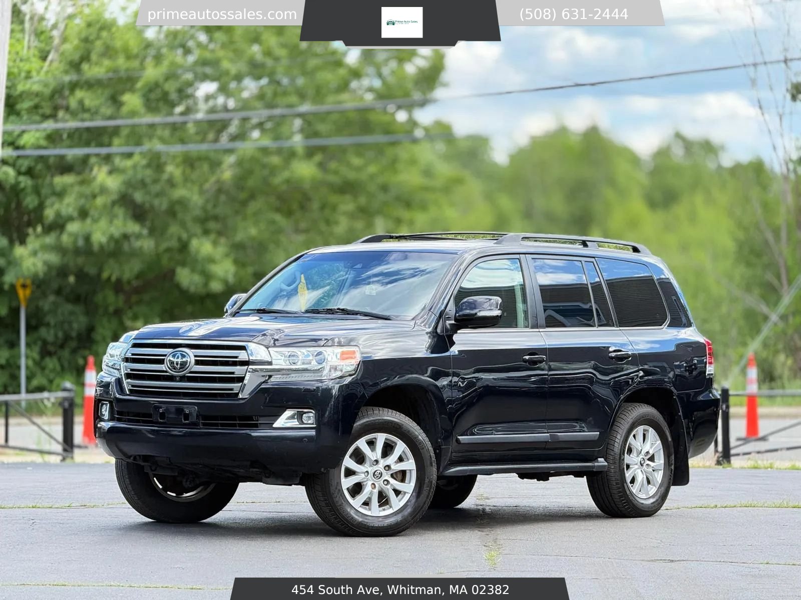 Used 2016 Toyota Land Cruiser w/ Four Season Floor Mat Package AWD/4WD image 40