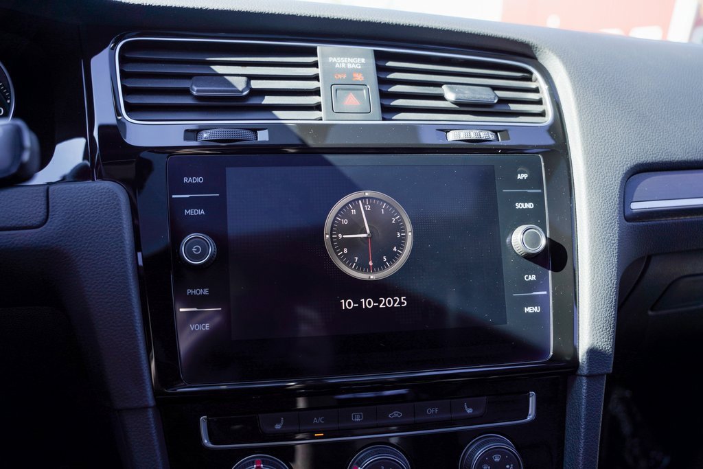 Used 2020 Volkswagen GTI SE image 18