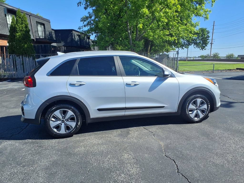Used 2021 Kia Niro LX FWD image 28