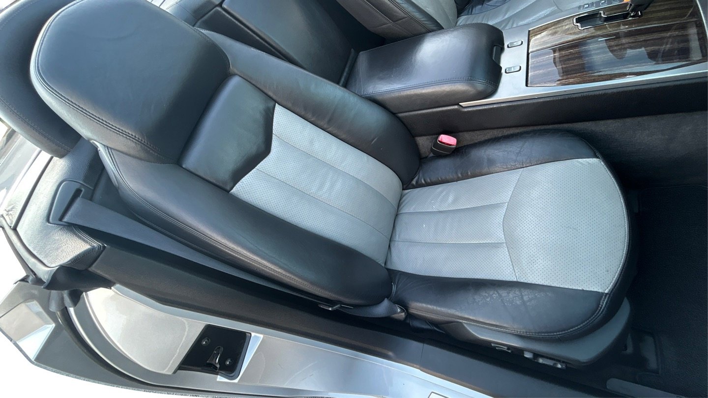 Used 2006 Cadillac XLR V image 13