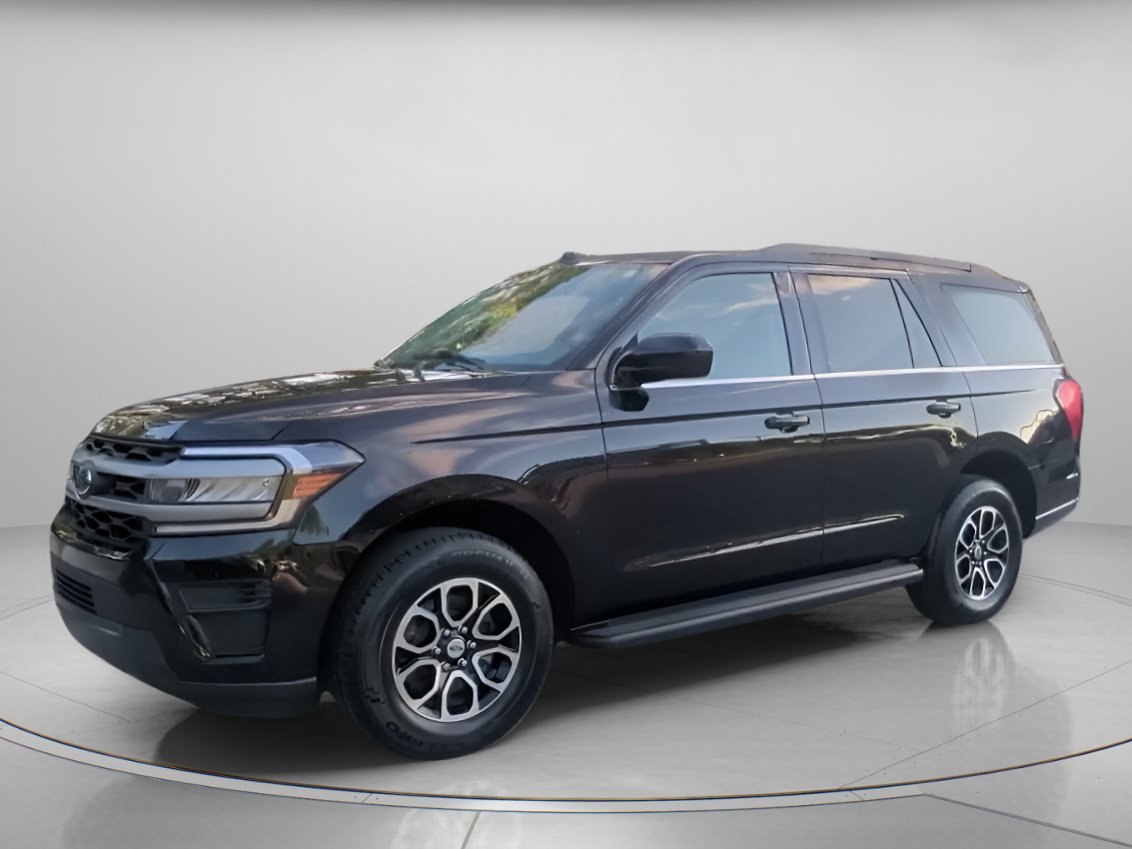 Certified 2024 Ford Expedition XLT RWD image 11