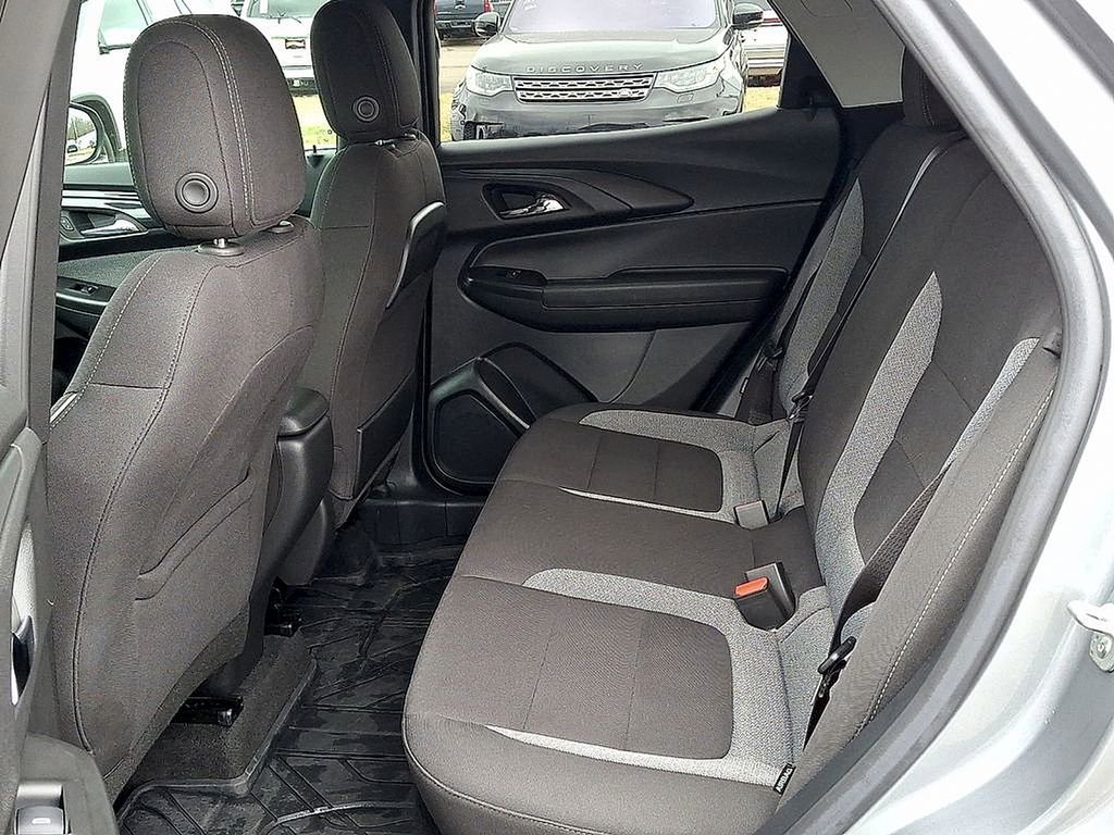 Used 2024 Chevrolet TrailBlazer LS w/ LS Convenience Package FWD image 8