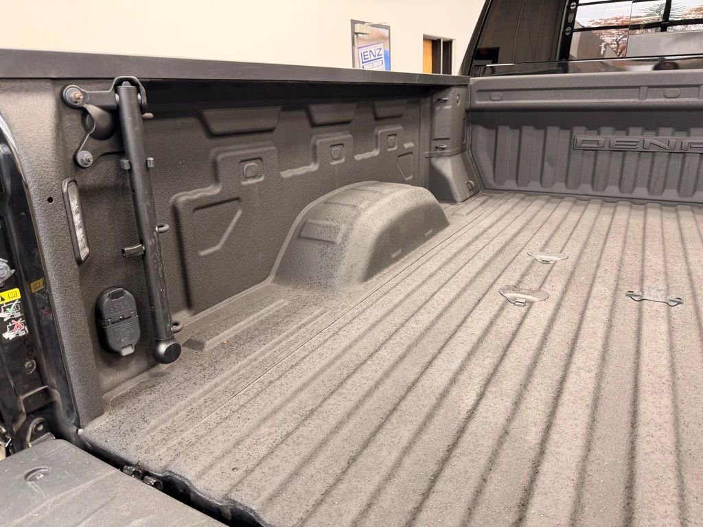 Used 2021 GMC Sierra 3500 Denali w/ Denali Ultimate Package AWD/4WD image 14