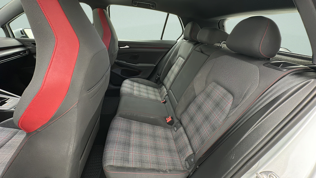 Used 2022 Volkswagen GTI SE FWD image 10