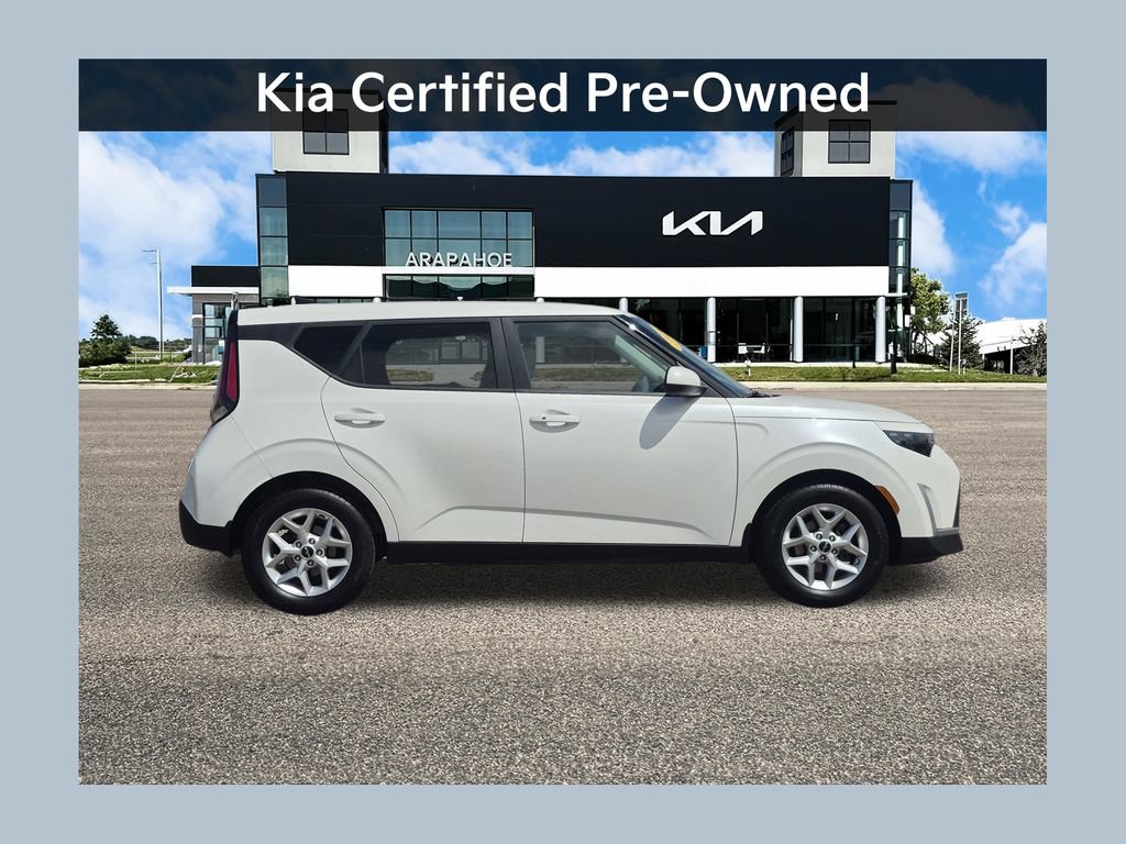 Certified 2023 Kia Soul S FWD image 1