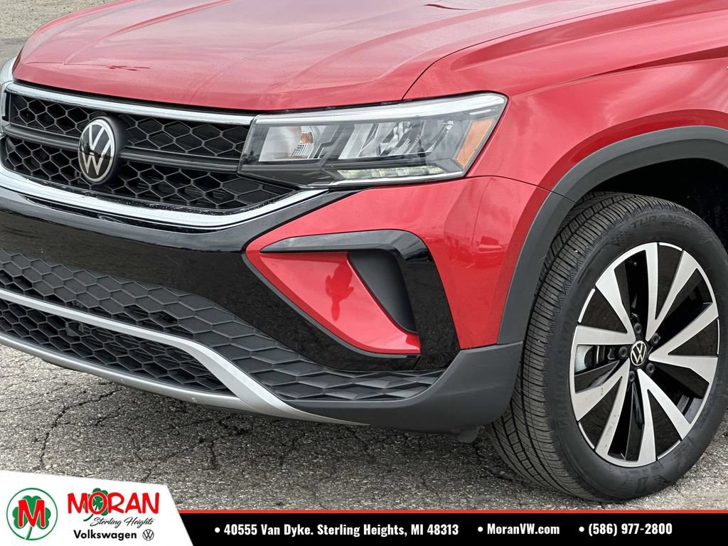 Certified 2023 Volkswagen Taos SE w/ Panoramic Sunroof Package AWD/4WD image 8