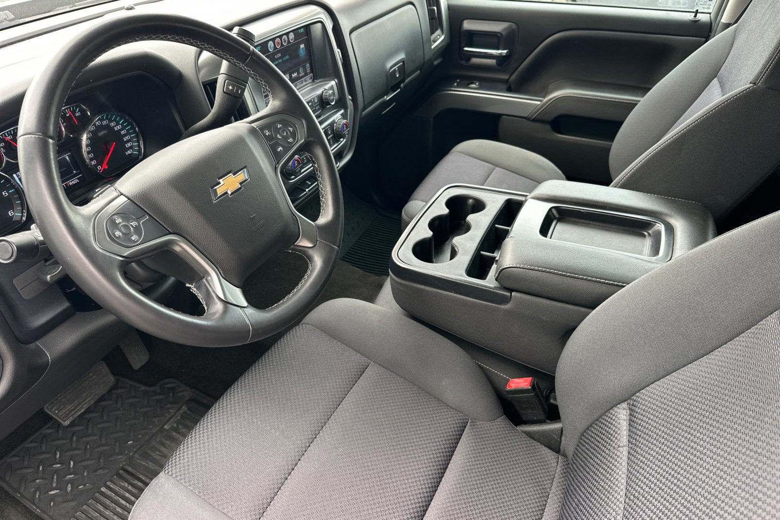 Used 2018 Chevrolet Silverado 1500 LT w/ All Star Edition image 9