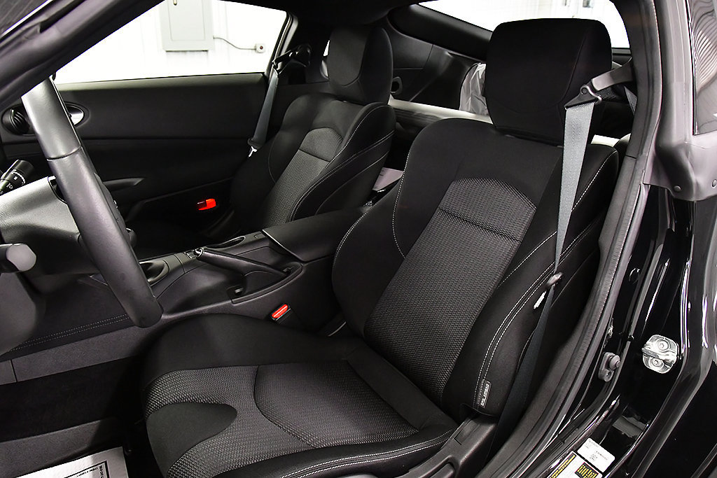 Used 2026 Nissan Z Sport w/ Floor Mat Package RWD image 25