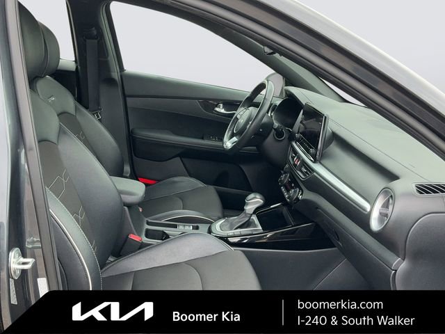 Certified 2024 Kia Forte GT-Line image 11