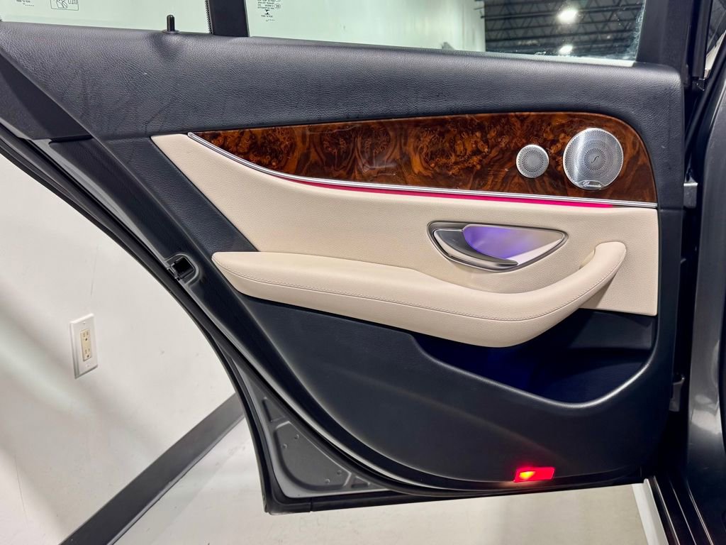 Used 2018 Mercedes-Benz E 400 4MATIC Wagon w/ Premium 1 Package image 27