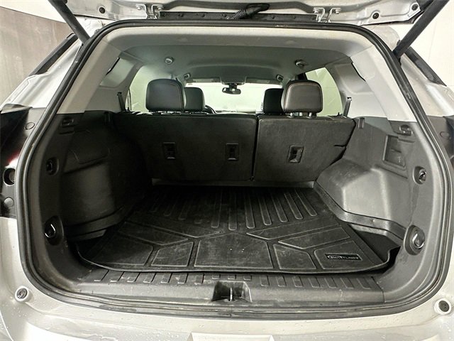 Used 2021 GMC Terrain SLT w/ Elevation Edition image 25