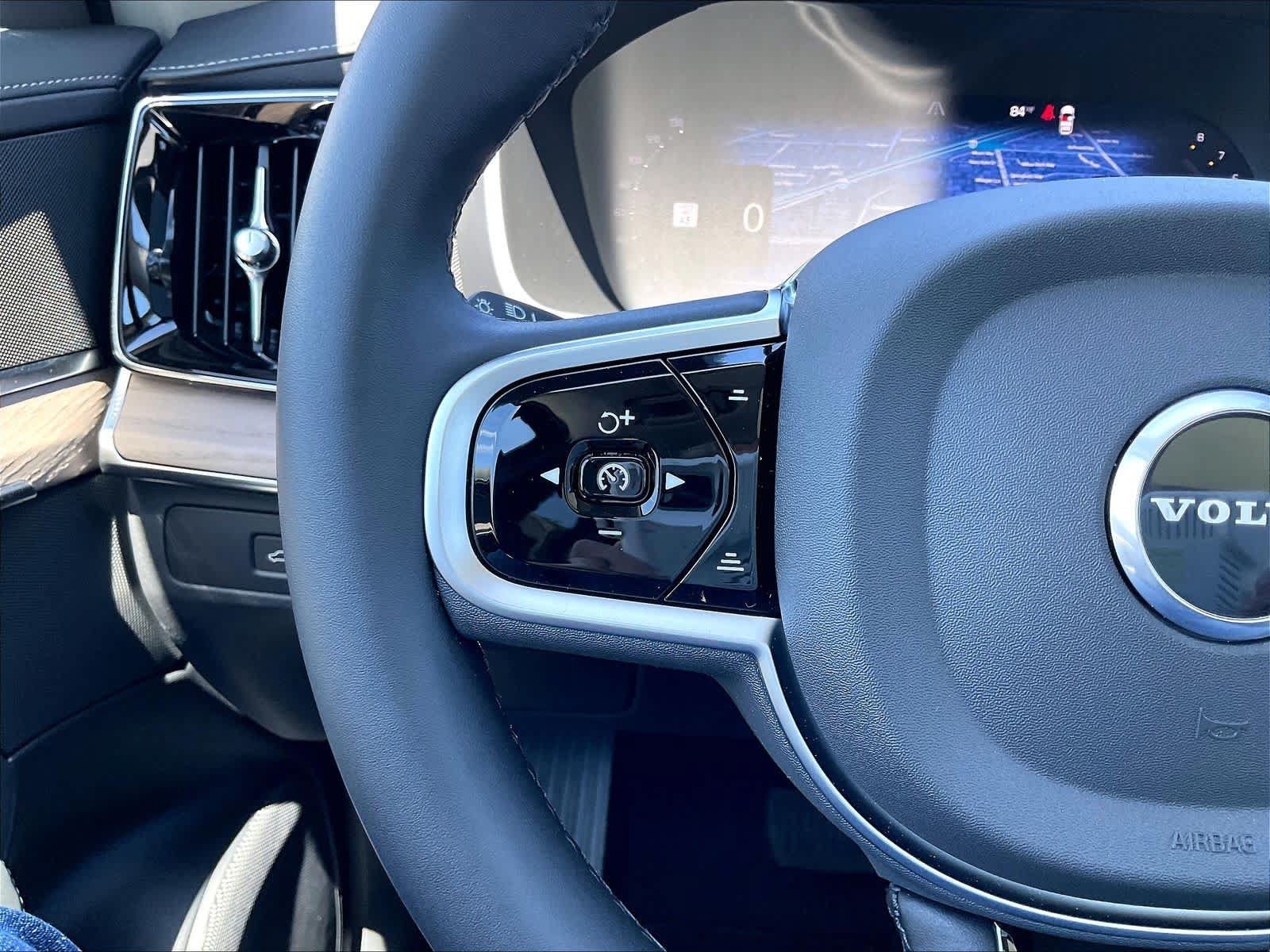 New 2026 Volvo XC90 B6 Core AWD/4WD image 17