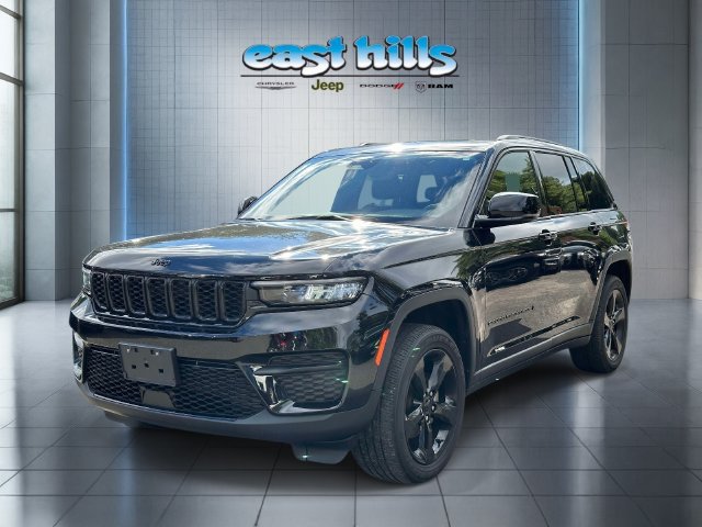 Certified 2023 Jeep Grand Cherokee Altitude AWD/4WD image 7