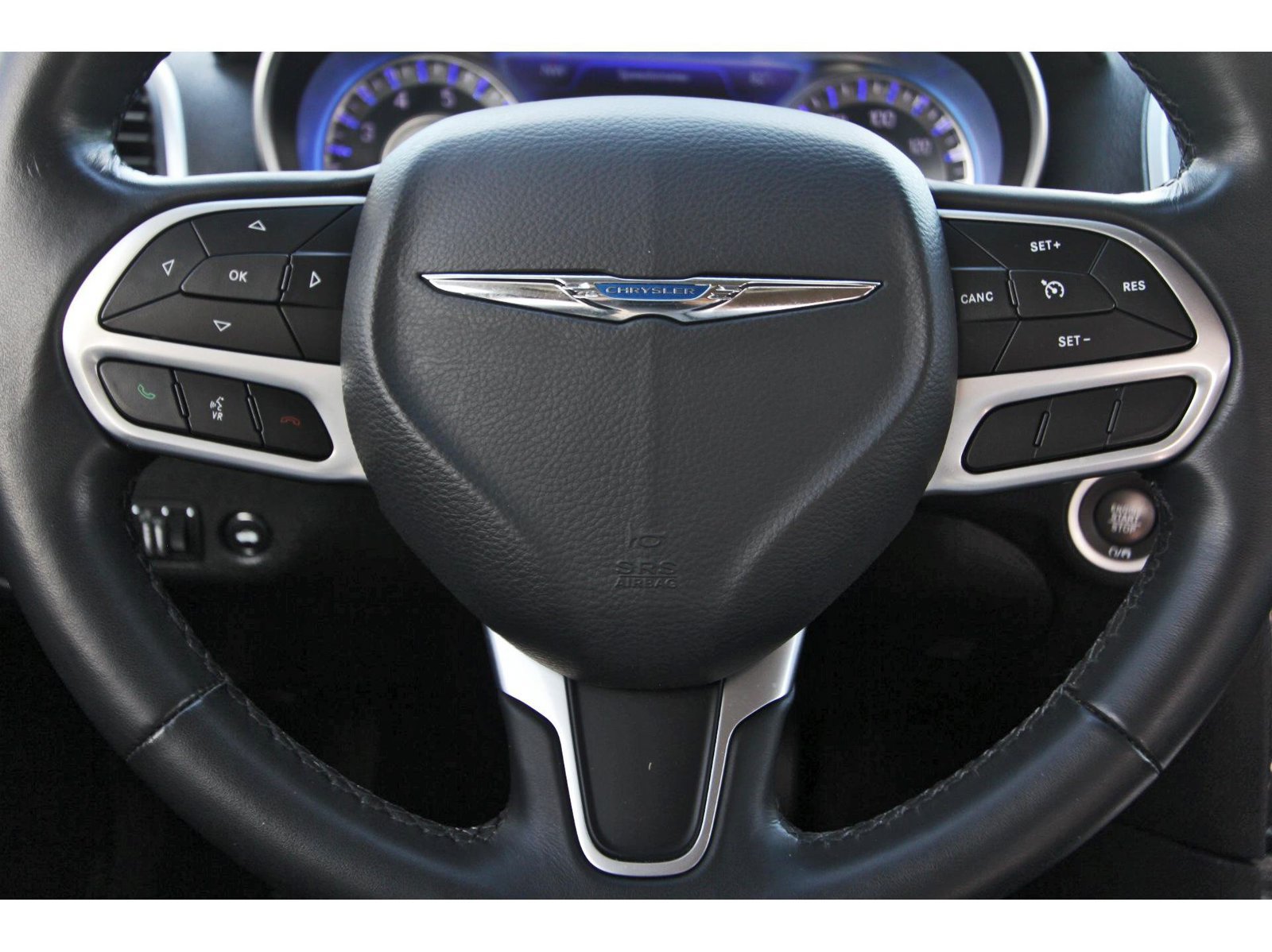 Used 2022 Chrysler 300 Touring w/ Sport Appearance Package RWD image 18