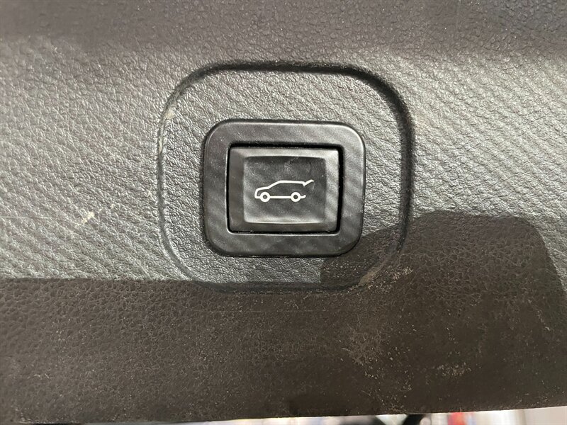 Used 2016 Chevrolet Equinox LT w/ LT Convenience Package AWD/4WD image 23