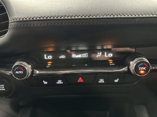 Used 2023 MAZDA MAZDA3 s FWD image 21