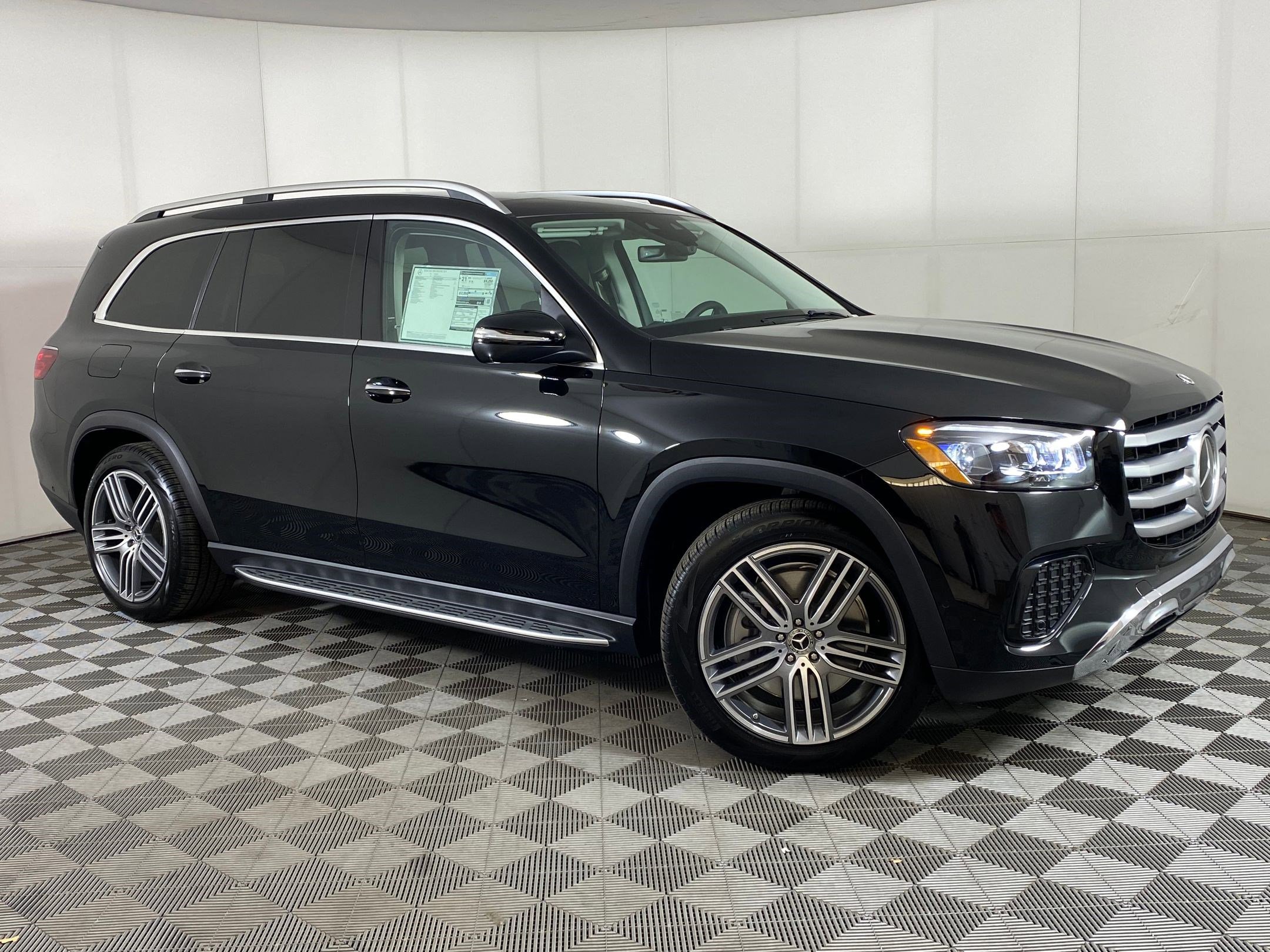 New 2026 Mercedes-Benz GLS 450 4MATIC image 6