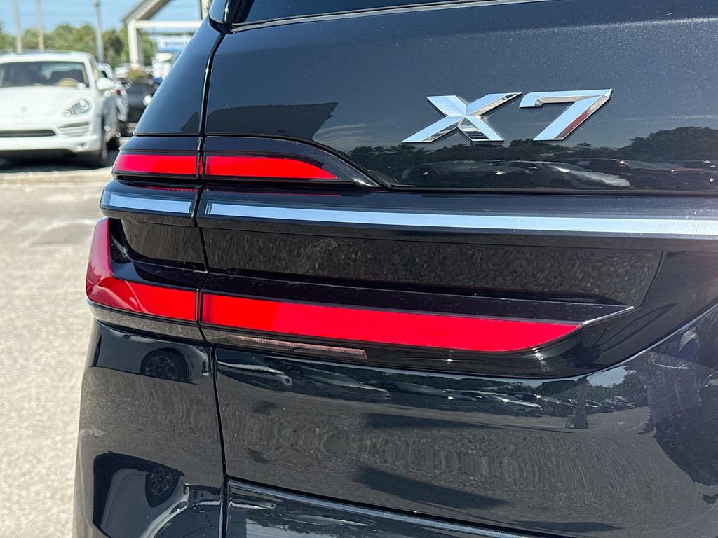 Used 2023 BMW X7 xDrive40i w/ Premium Package image 10