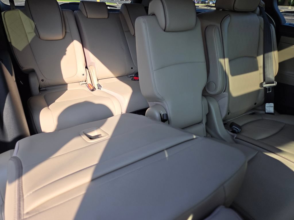 Certified 2024 Honda Odyssey Elite image 35