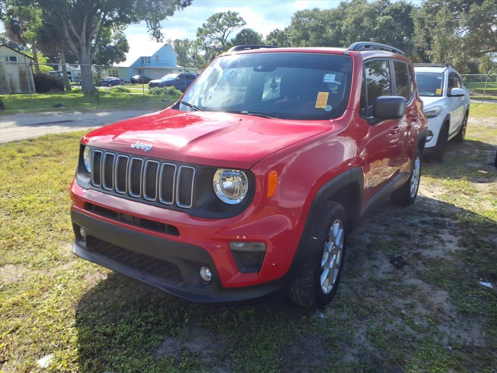 Used 2022 Jeep Renegade Latitude w/ Sun/Sound Group video 2