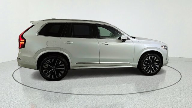Used 2026 Volvo XC90 B6 Plus w/ Protection Package AWD/4WD image 8