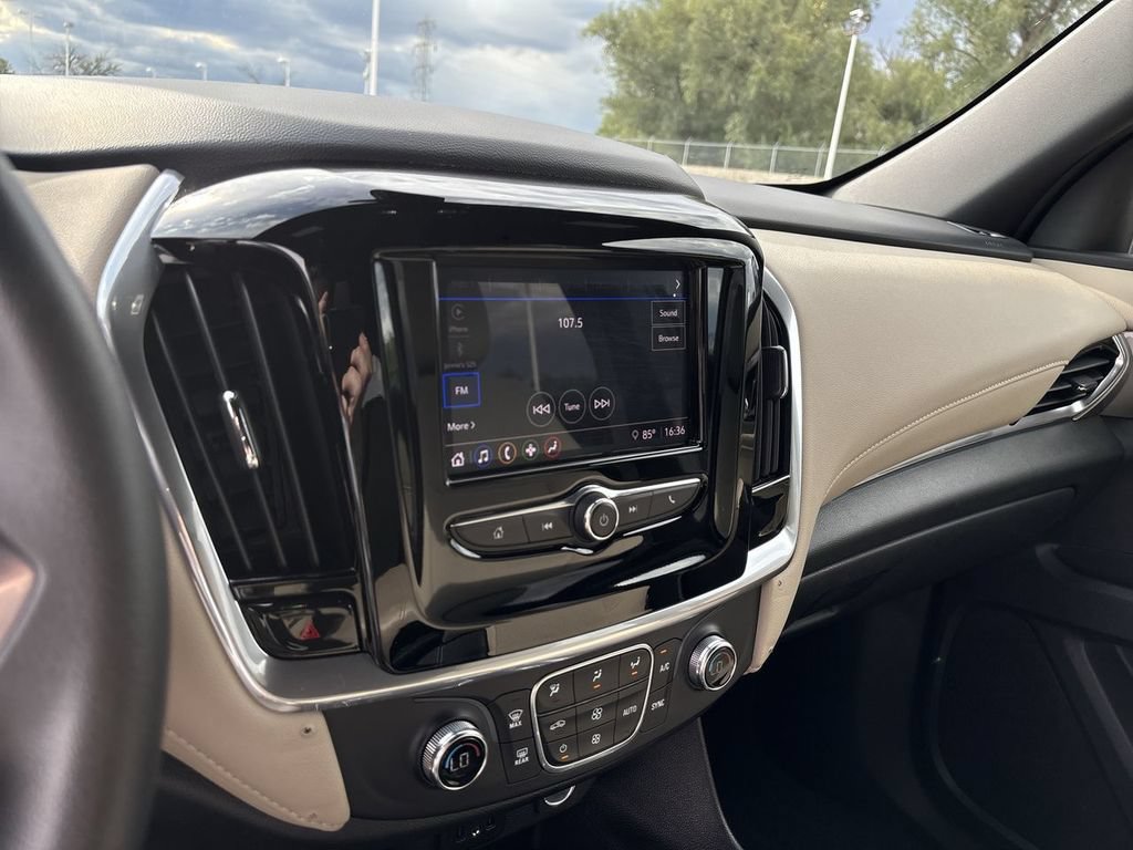 Certified 2022 Chevrolet Traverse LS AWD/4WD image 17