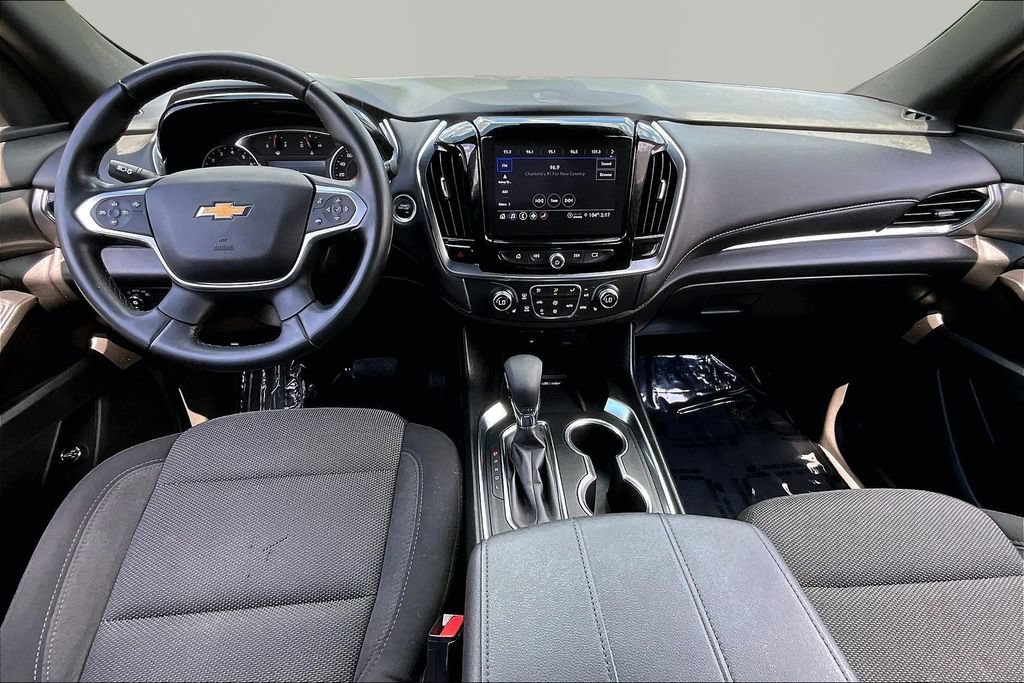 Used 2023 Chevrolet Traverse LT AWD/4WD image 9