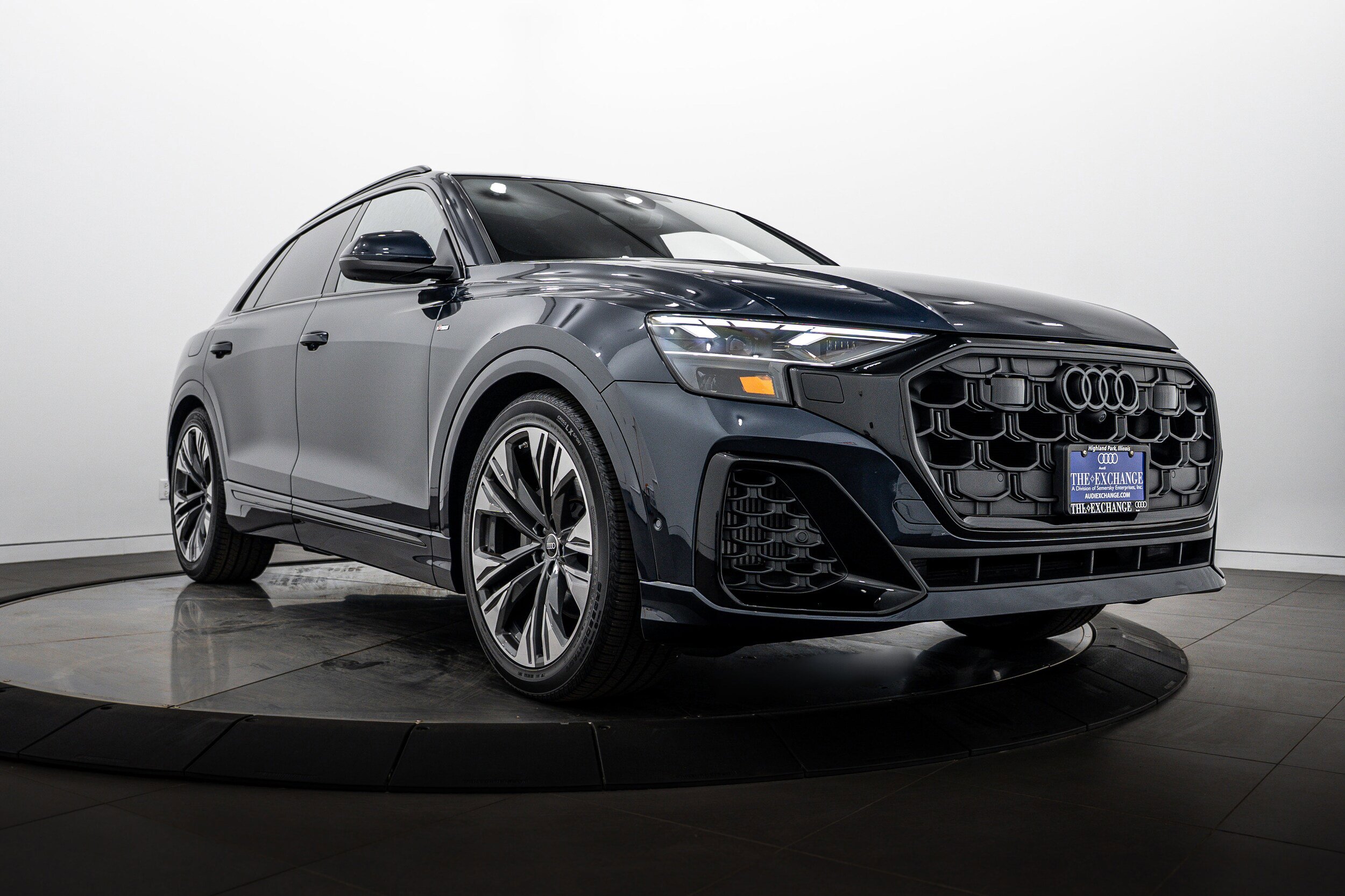 Used 2026 Audi Q8 Premium Plus w/ Premium Plus Package AWD/4WD image 1
