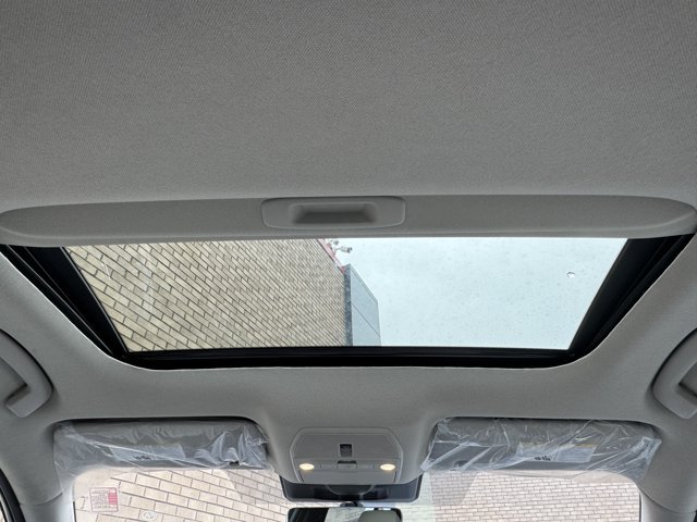 New 2026 Nissan Sentra SL w/ Floor Mat Package FWD image 24